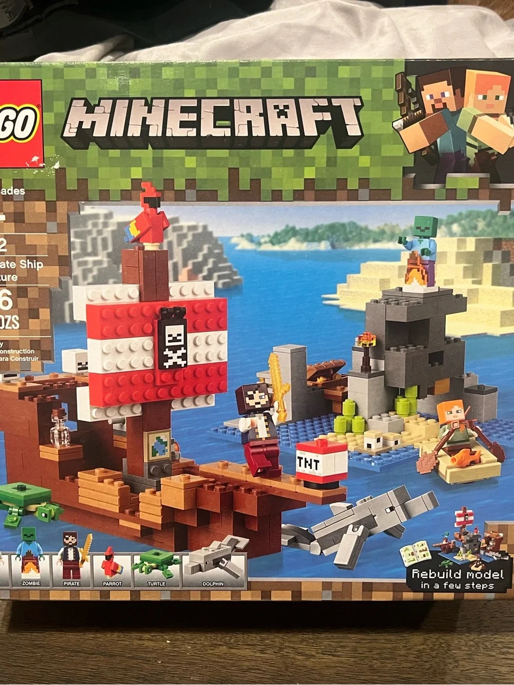 Lego Minecraft Pirate Ship Set - Red, White, Brown, Green, Blue